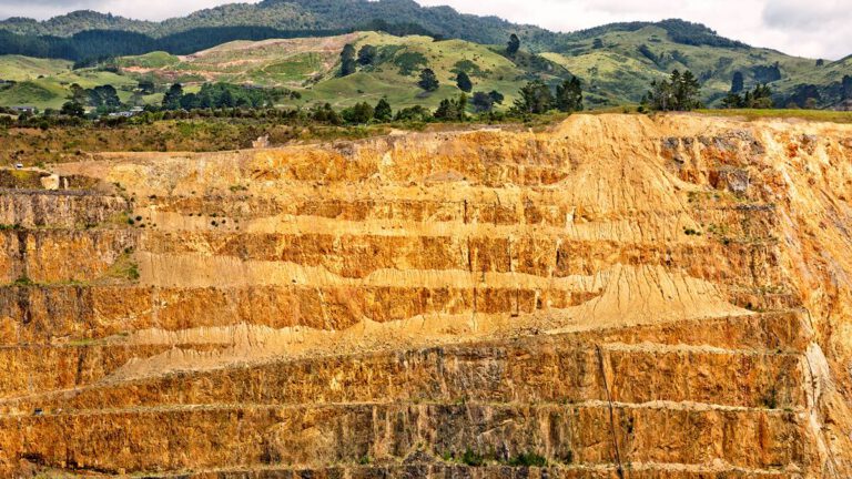 Hang it in the Uvre: Norm Seckold joins Uvre to build Santana 2.0 in Kiwi gold boom